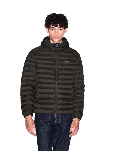 PIUMINO CON CAPPUCCIO E TRAPUNTATURA ORIZZONTALE UOMO MARRONE