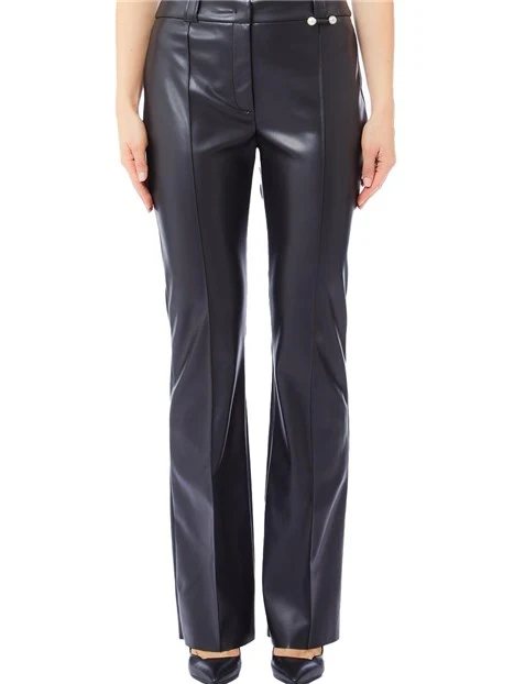 PANTALONI IN TESSUTO EFFETTO SPALMATO DONNA NERO
