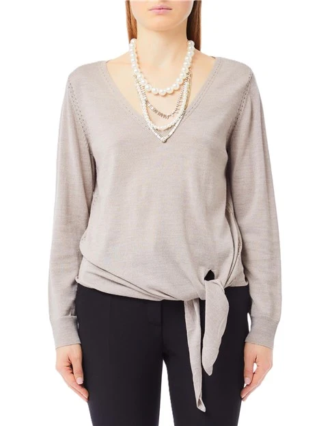 MAGLIA CON SCOLLO A V E FIOCCO LATERALE DONNA TORTORA