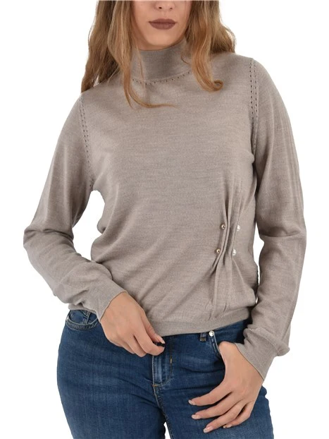 MAGLIA DOLCEVITA IN LANA CON MOTIVO ARRICCIATO IN PERLE DONNA TORTORA