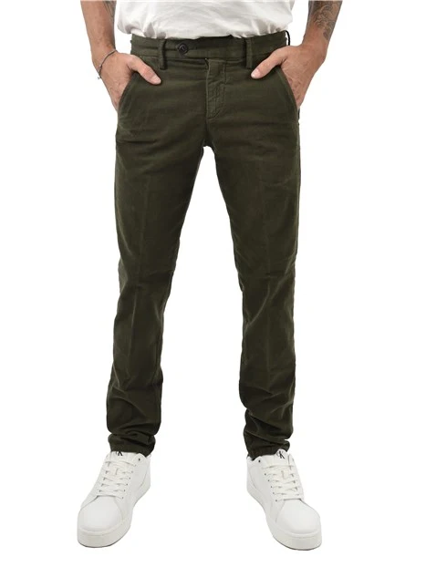 PANTALONI CHINO CON BOTTONE E ZIP COPERTA UOMO VERDE