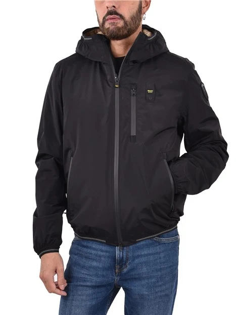 PIUMINO CORTO CON ZIP FRONTALE UOMO NERO