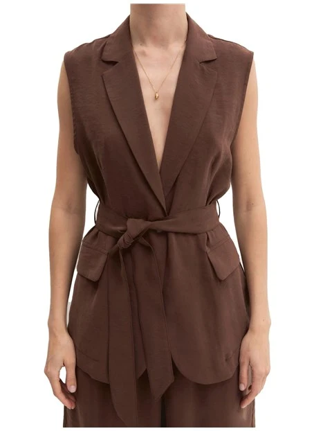 GILET CON TASCHE LATERALI E CINTURA DONNA MARRONE