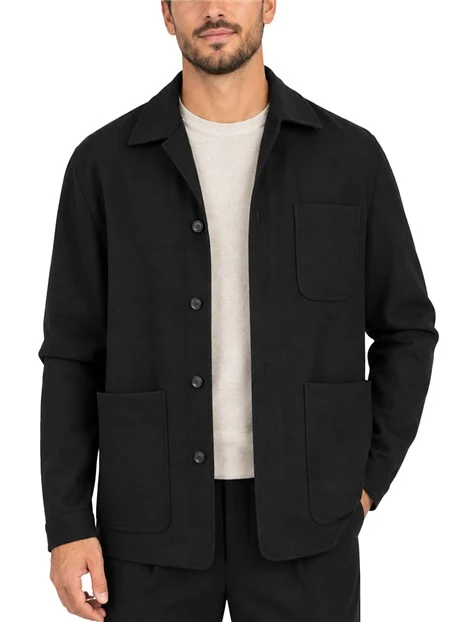GIACCA CORTA CON CHIUSURA A CAMICIA  E TASCHE APPLICATE UOMO NERO