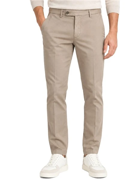 PANTALONI CHINO IN COTONE CON ETICHETTA POSTERIORE UOMO BEIGE