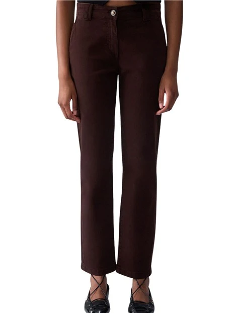PANTALONE CHINO E A SIGARETTA CON BOTTONE GIOIELLO DONNA MARRONE