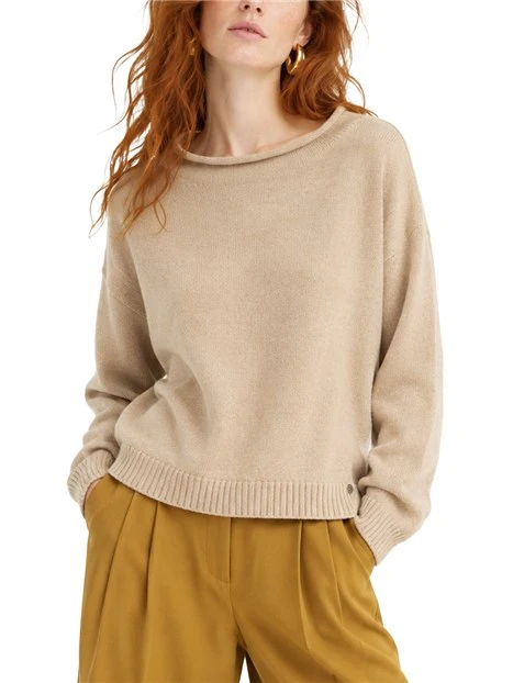 MAGLIA CON SCOLLO A BARCA E BORDI A COSTE DONNA BEIGE