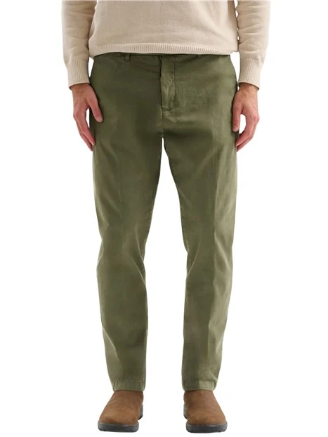 PANTALONI CHINO IN GABARDINA SMERIGLIATA UOMO VERDE