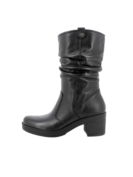 STIVALI IN PELLE CON GAMBALE ARRICCIATO DONNA NERO