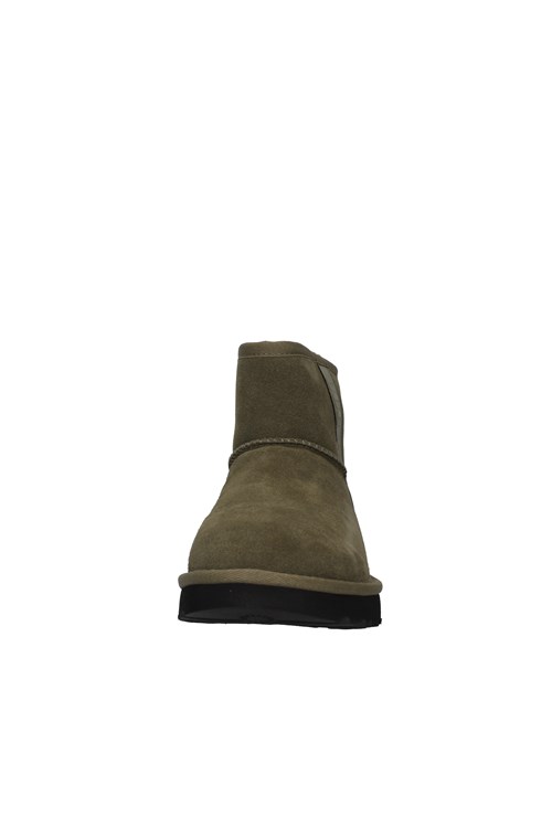 Ugg boots GREEN