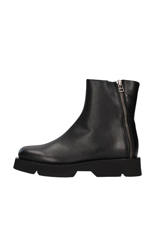 Triver Flight boots BLACK