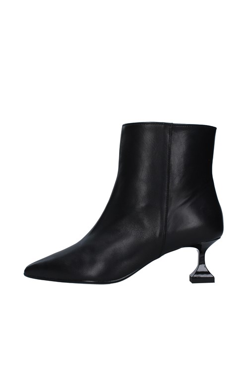 Le Cinque Foglie boots BLACK