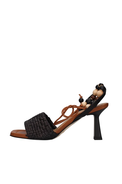 Chantal With heel BLACK