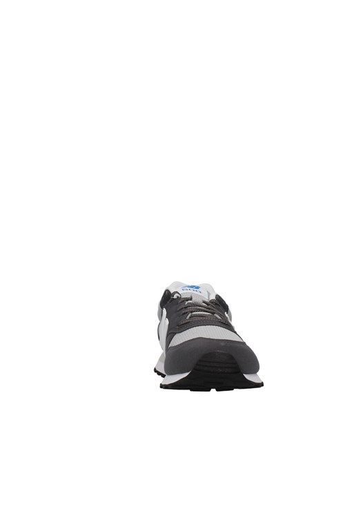 New Balance low GREY