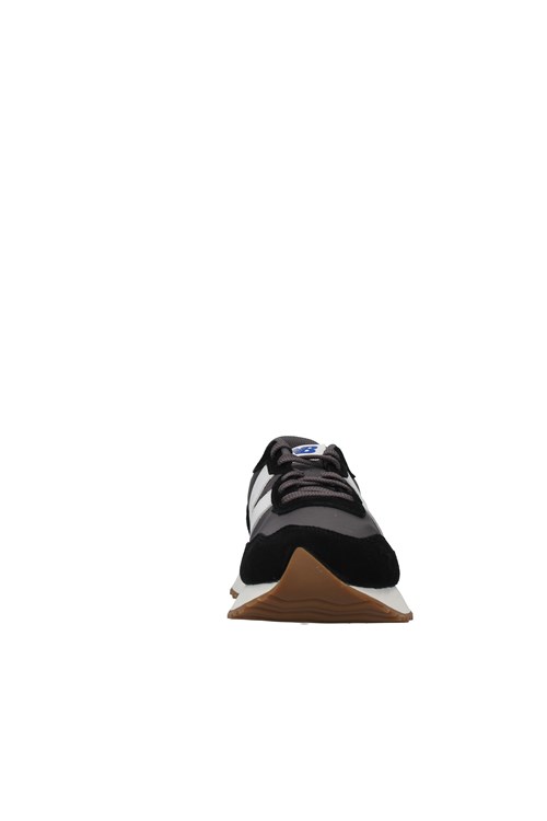 New Balance low BLACK