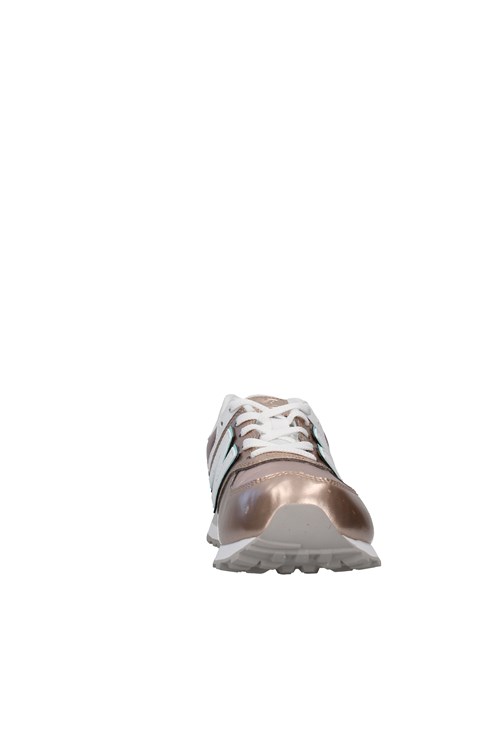 New Balance low BROWN