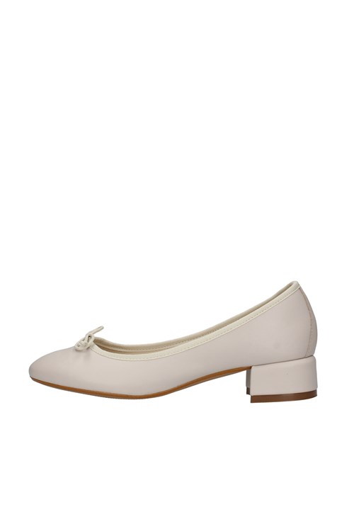 Ska Dancers WHITE