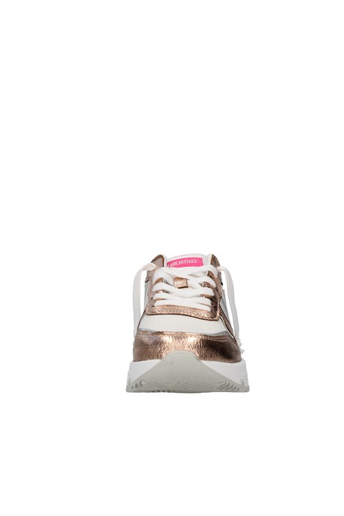 Uma Parker With wedge WHITE
