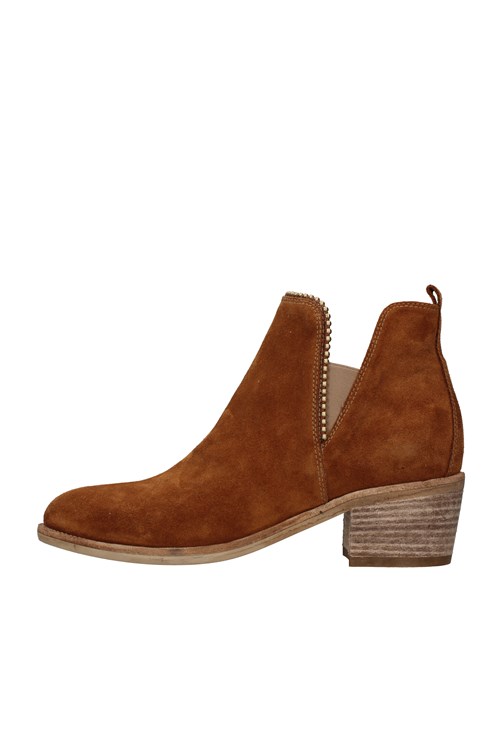 Nero Giardini boots BROWN