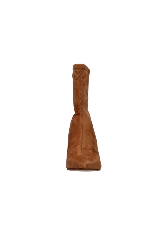 Steve Madden boots BROWN