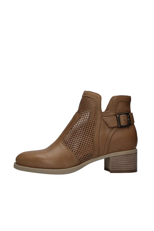 Nero Giardini boots BROWN