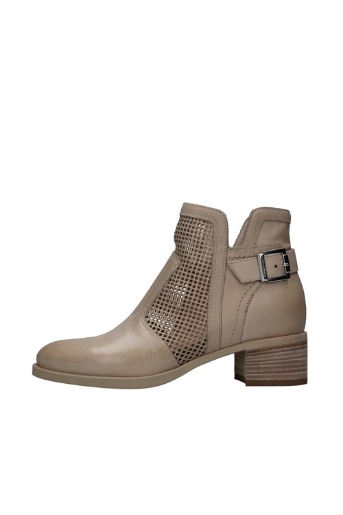 Nero Giardini boots BEIGE