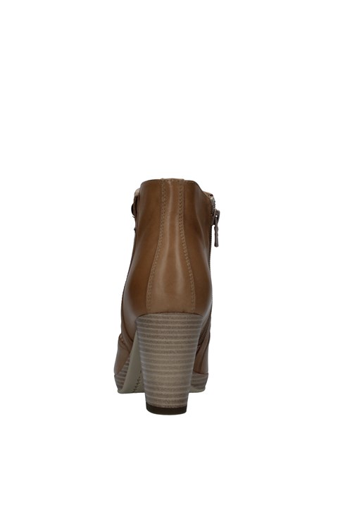 Nero Giardini boots BROWN