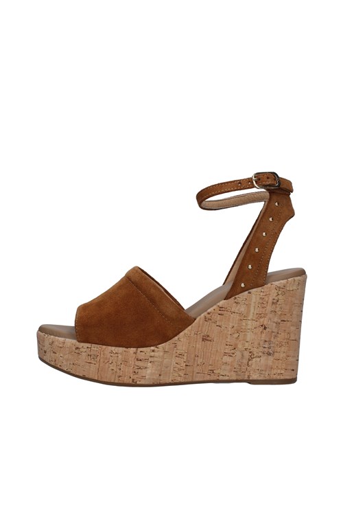 Nero Giardini With wedge BROWN