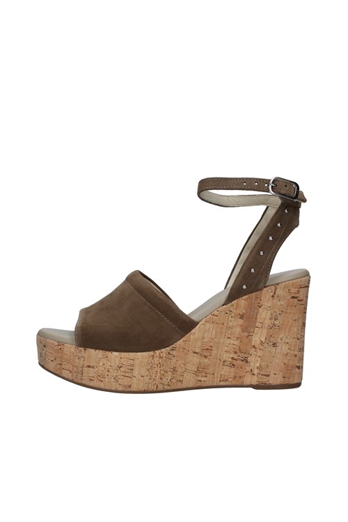 Nero Giardini With wedge BROWN