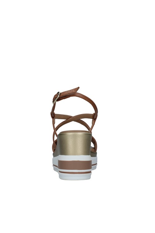 Nero Giardini With wedge BROWN