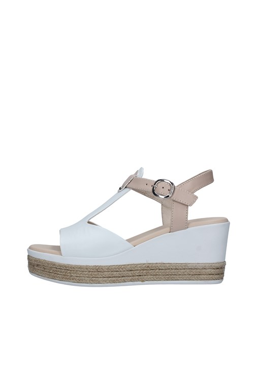 Nero Giardini With wedge WHITE