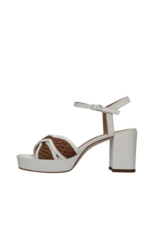 Tres Jolie With heel BROWN