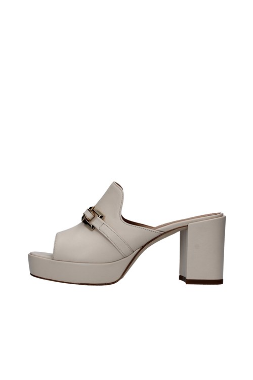 Tres Jolie With heel WHITE