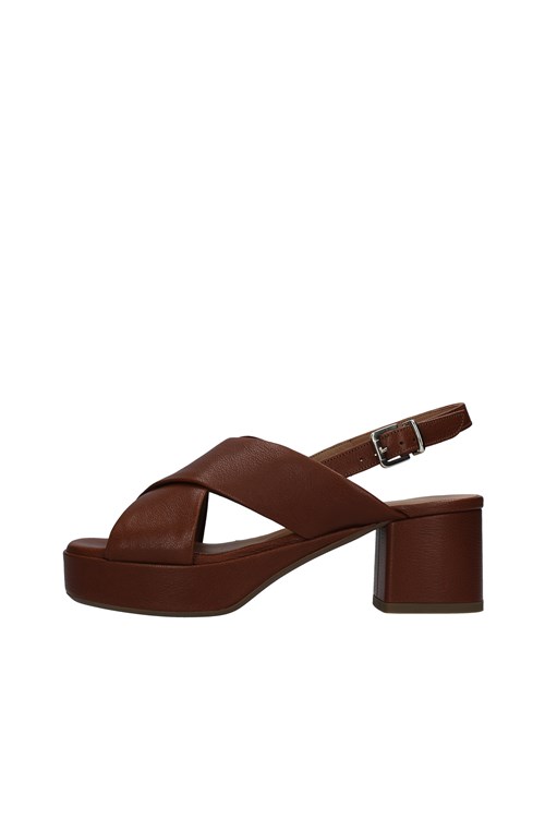 Tres Jolie With heel BROWN