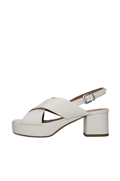 Tres Jolie With heel WHITE