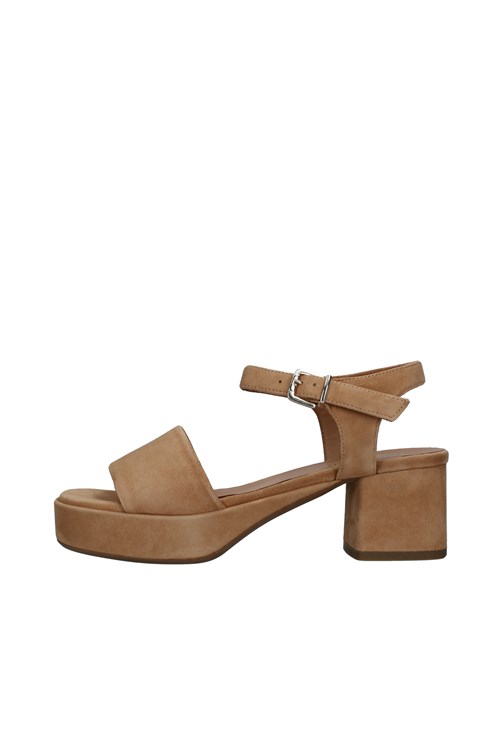 Tres Jolie With heel BROWN