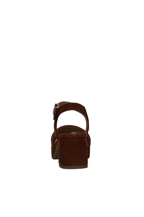 Tres Jolie With heel BROWN