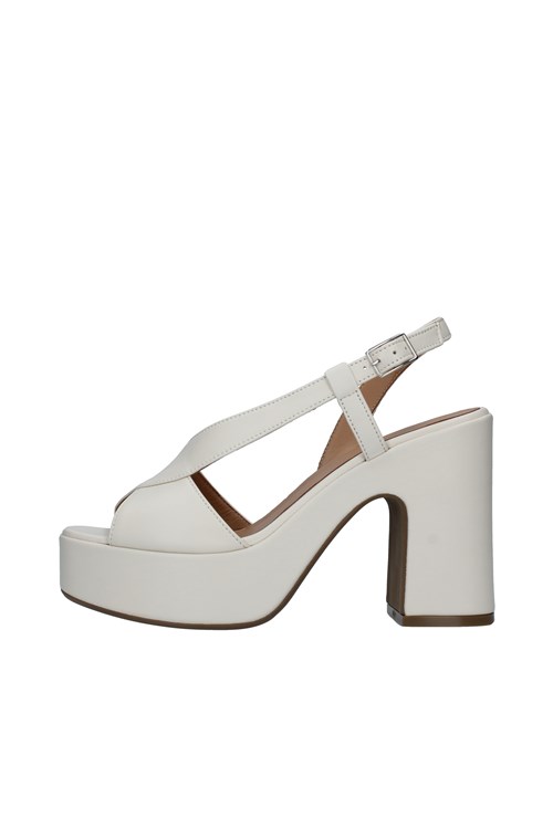 Tres Jolie With heel WHITE