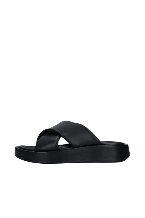 Inuovo With wedge BLACK