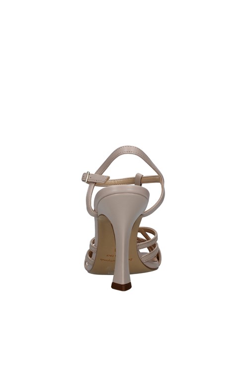 Nacree With heel BEIGE