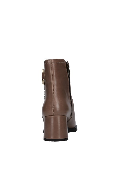 Callaghan boots BROWN