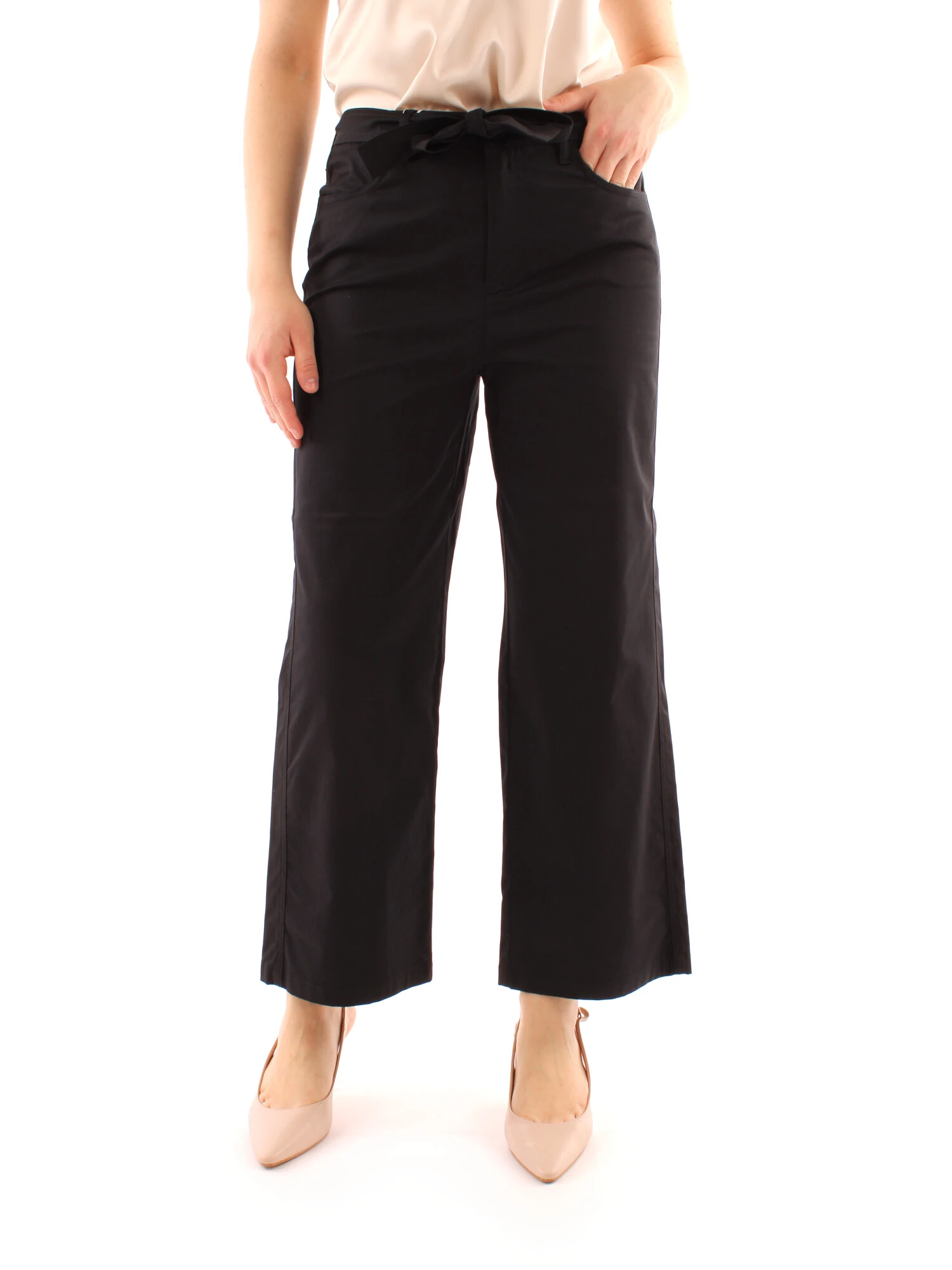 PANTALONI CROPPED A GAMBA DRITTA DONNA NERO