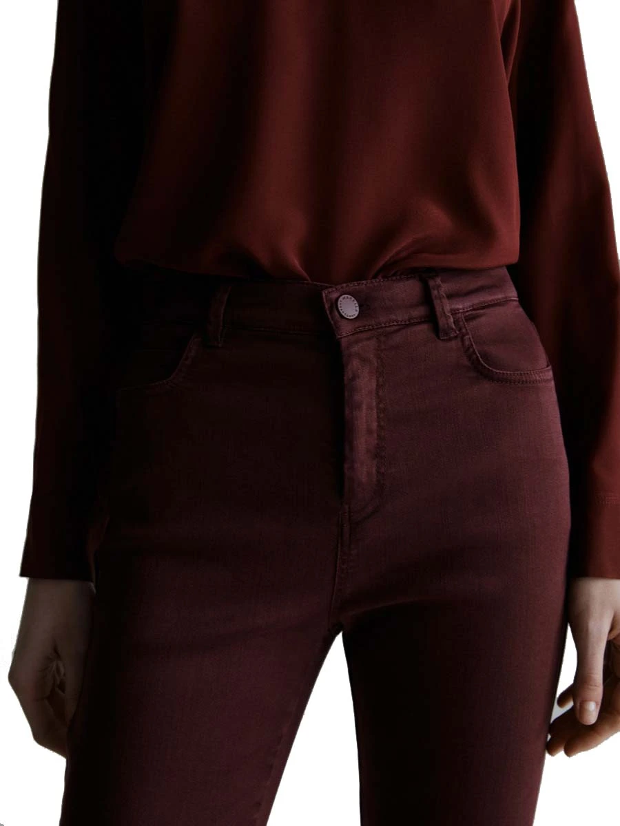 JEANS FLARE CON ETICHETTA POSTERIORE DONNA BORDEAUX