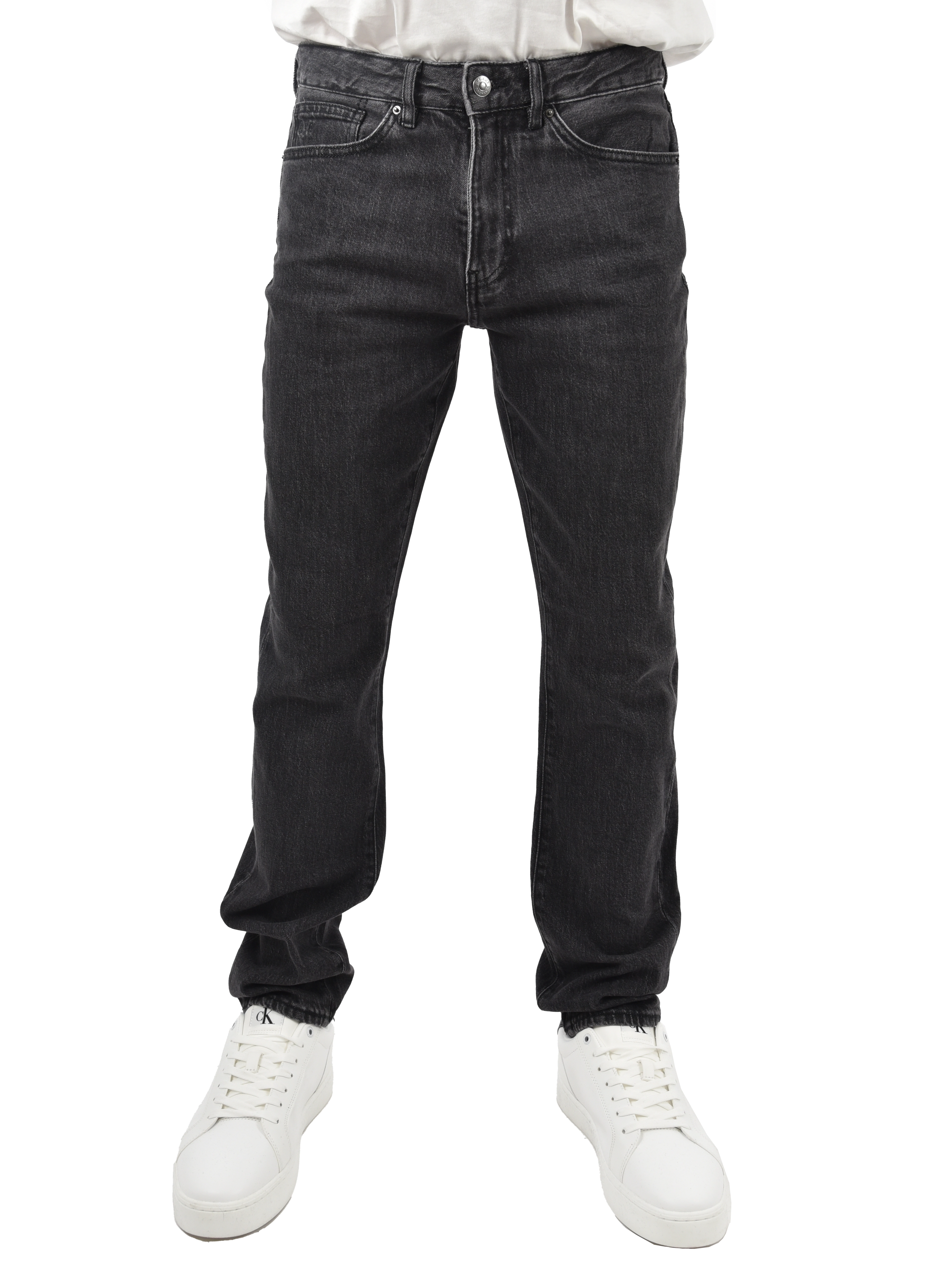 JEANS REGULAR CON DETTAGLIO LOGO POSTERIORE UOMO NERO