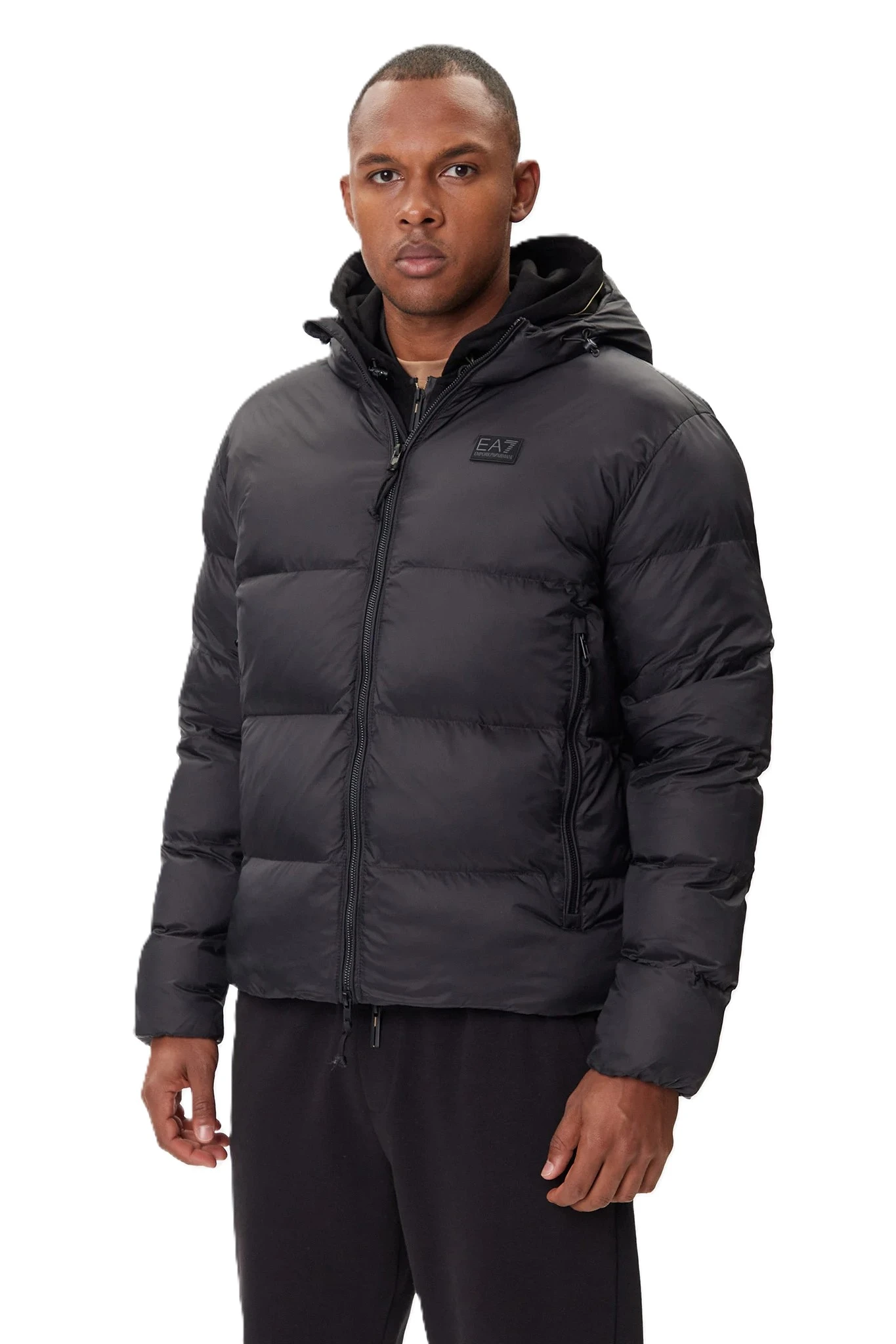 PIUMINO CON CAPPUCCIO E RIFINITURA LUCIDA UOMO NERO