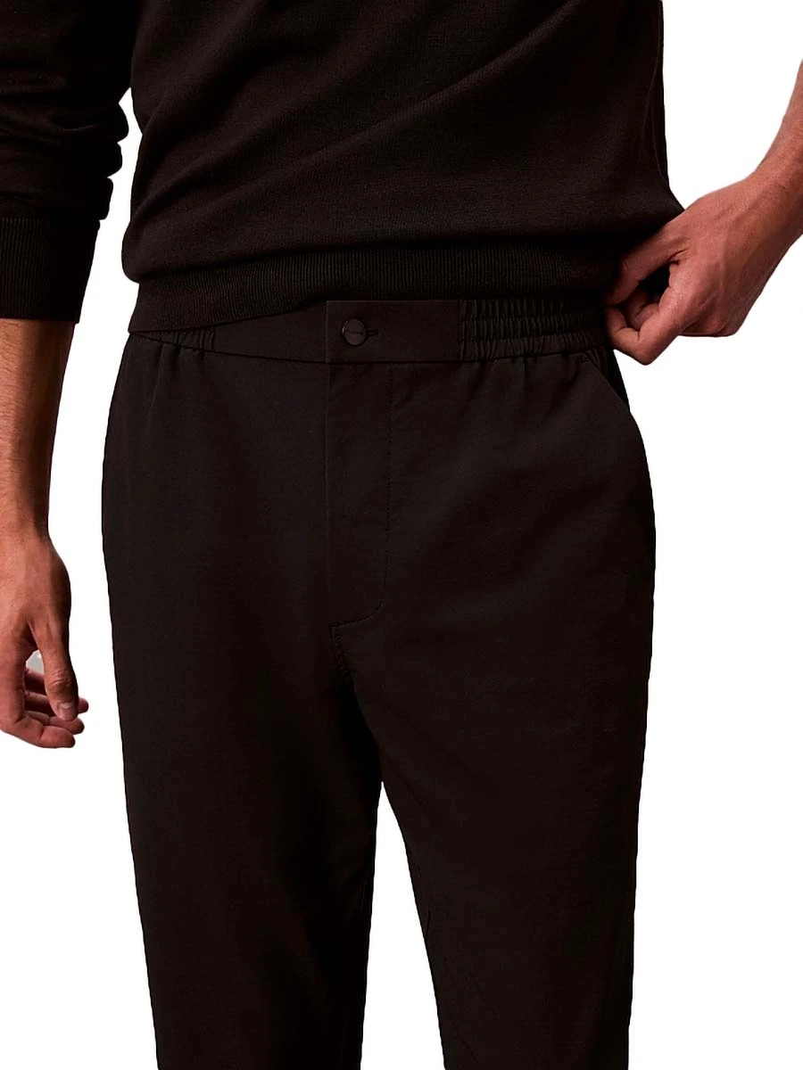 JOGGERS SLIM  CON ELASTICO IN VITA UOMO NERO