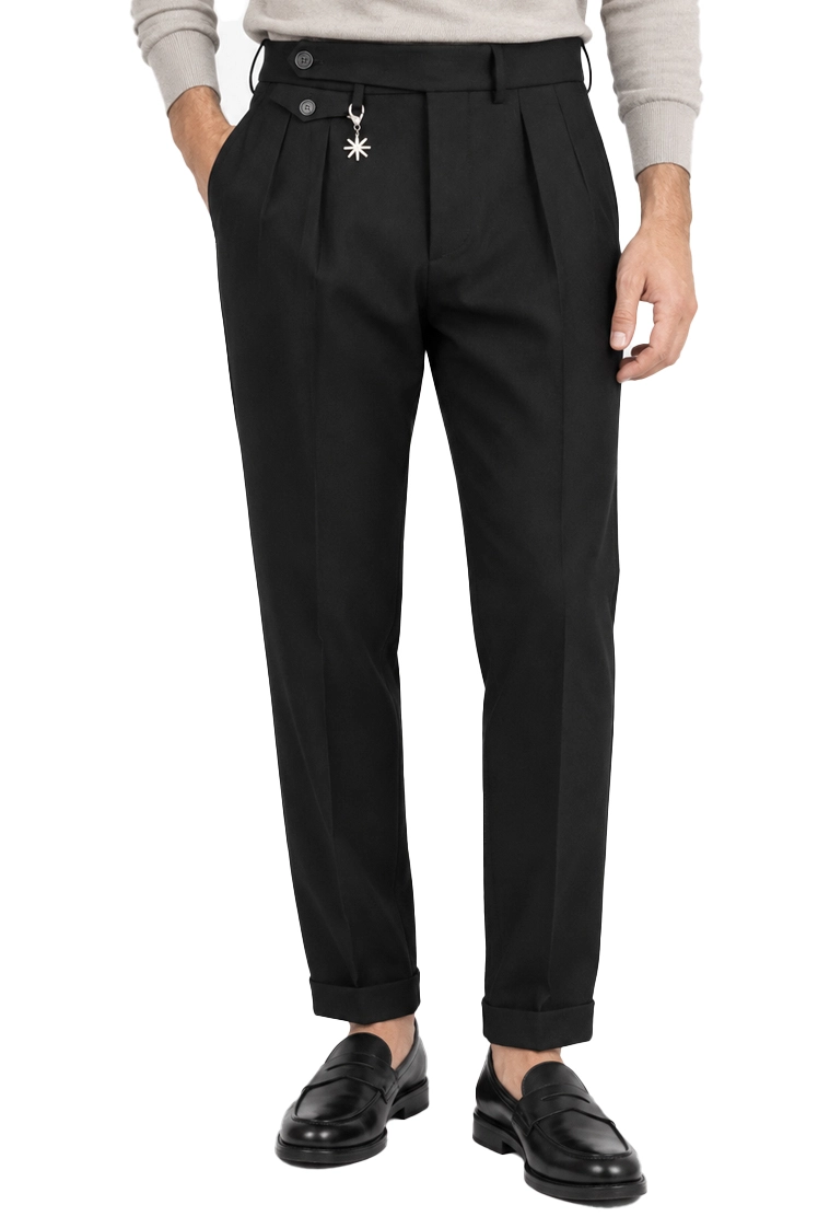 PANTALONI CHINO CON PINCES E RISVOLTO UOMO NERO