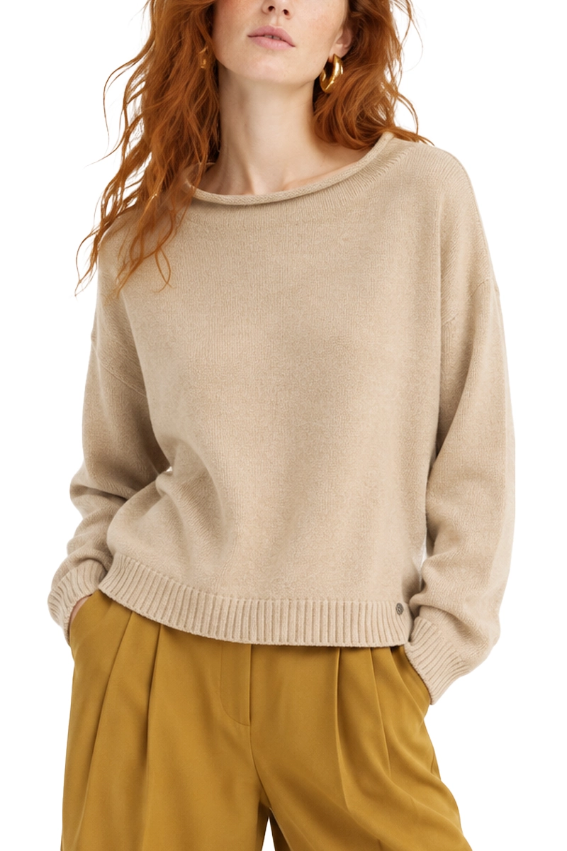 MAGLIA CON SCOLLO A BARCA E BORDI A COSTE DONNA BEIGE