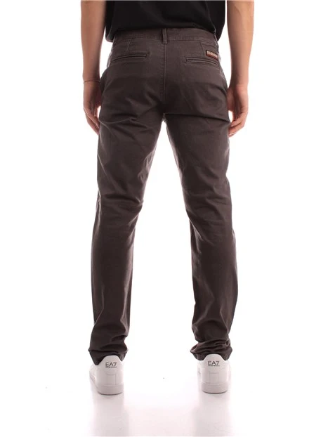 pantaloni chino