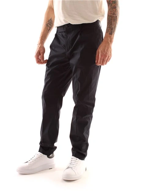 PANTALONI CHINO CON LOGO SUL RETRO UOMO BLU